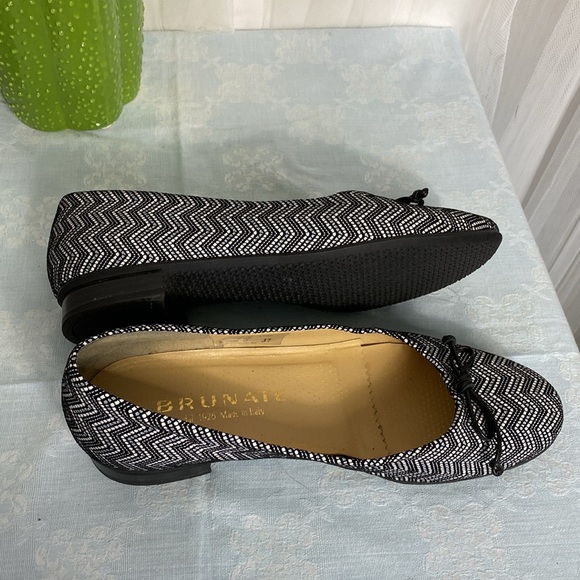 Brunate Made in Italy 🇮🇹 ballerina shoes
LIKE NEW CONDITION! Size 7 - Picture 12 of 17